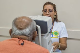 SES-AM leva consultas, exames e entrega de óculos à 33ª edição do Governo Presente