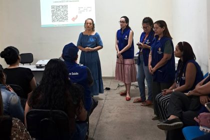 Médicos, enfermeiros e fisioterapeutas da rede municipal de saúde participam de curso sobre hanseníase