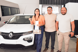 Prefeitura entrega prêmios da campanha “Final de Ano Premiado” nas galerias populares