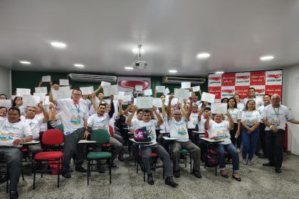 Motoristas de transporte público vivenciam as dificuldades enfrentadas por PcDs em curso de capacitação realizado pela prefeitura