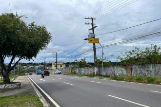 Prefeitura de Manaus intensifica ações de segurança viária em ponto crítico da avenida Noel Nutels