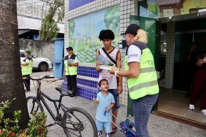 Prefeitura realiza ação educativa para travessia segura de estudantes em escola de Manaus