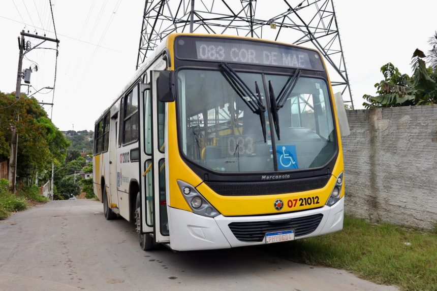 Prefeitura de Manaus inicia operação da linha 083 no Distrito Industrial 2 e beneficia mais de 750 famílias