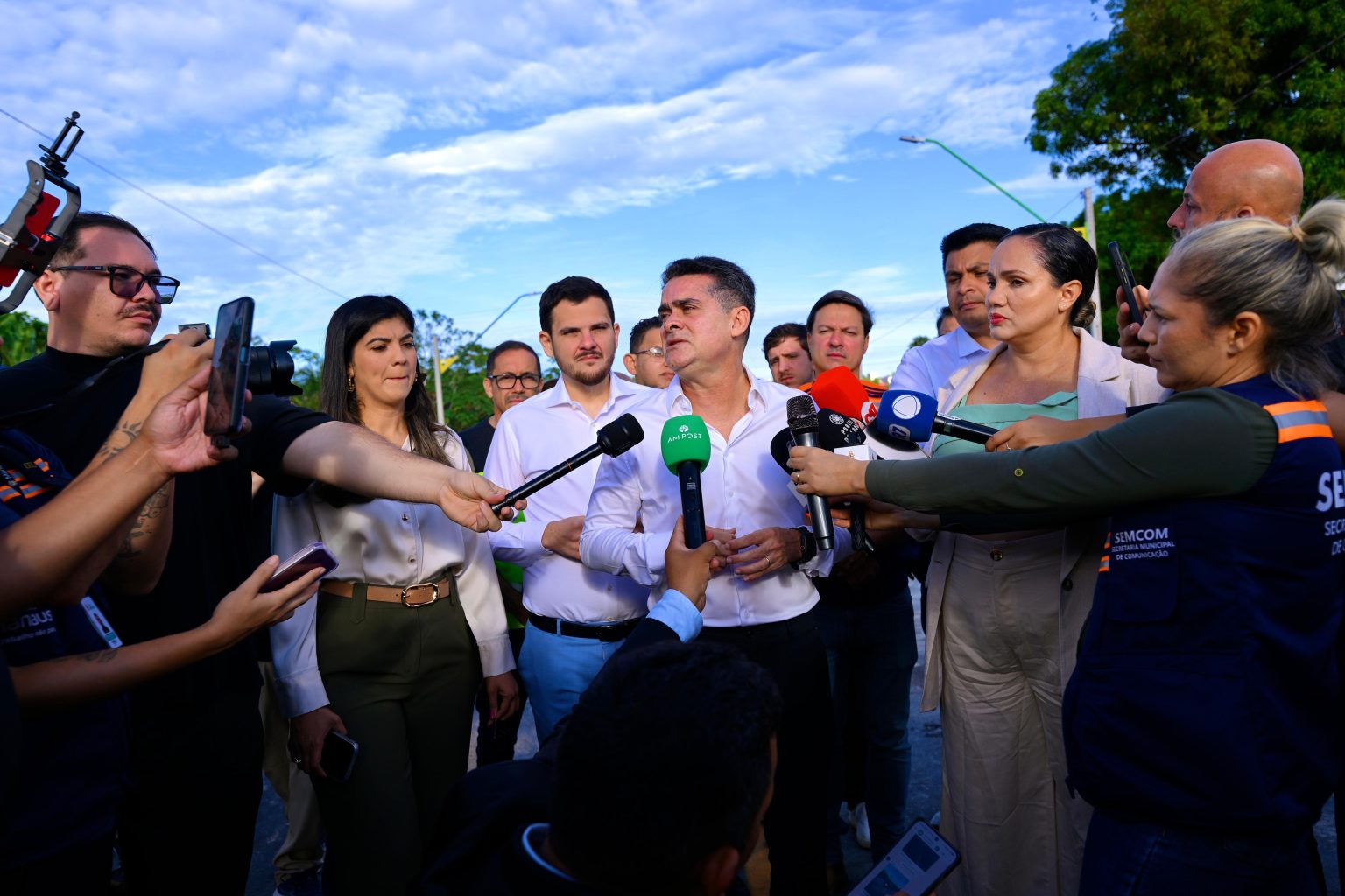 Na última entrega da gestão, prefeito David Almeida inaugura via que reduz custos e transforma mobilidade na zona Norte de Manaus 
