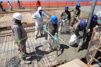 Obras e licenciamento urbano fortalecem geração de emprego e renda pela Prefeitura de Manaus