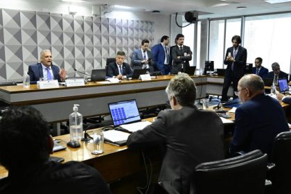 Parlamentares da CPMI do INSS terão acesso a dados sigilosos de Vorcaro