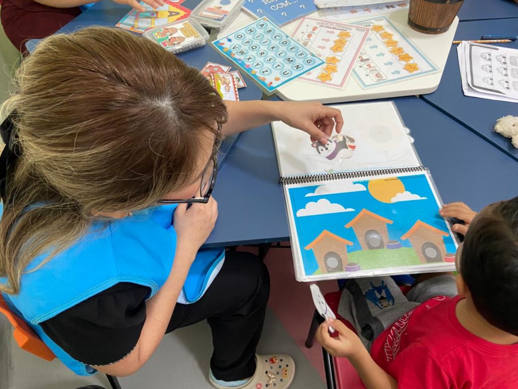 Caics TEA fortalecem desenvolvimento escolar de crianças com autismo, por meio de acompanhamento integrado