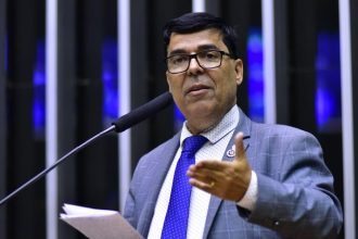 Morre, aos 58 anos, o ex-deputado federal Professor Paulo Fernando