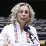 Projeto cria diretriz nacional para prevenir o casamento infantil no Brasil