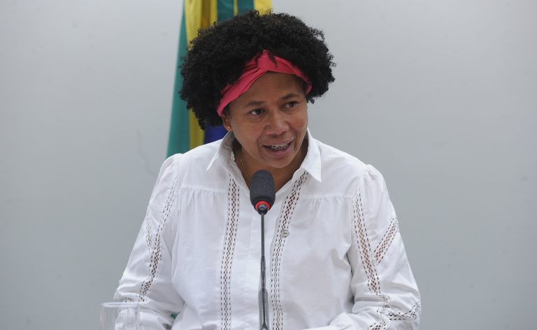 Comissão aprova BPC vitalício para deficiência permanente e auxílio temporário a herdeiros