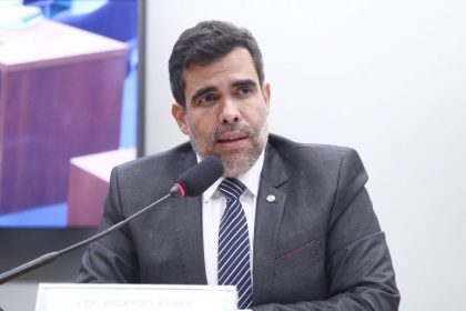 Comissão aprova prazo de seis meses para conclusão de processos administrativos prioritários