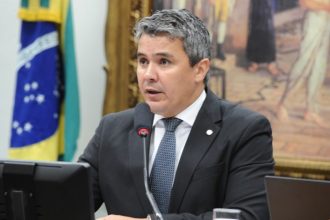 Comissão aprova criação de programas de amparo para adultos vulneráveis