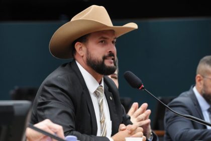 Comissão aprova reserva 30% de fretes da União para caminhoneiros autônomos