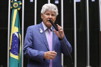 Projeto obriga órgãos públicos a receber documentos por e-mail institucional