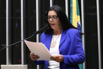 Comissão aprova readaptação de policiais e bombeiros com deficiência em funções administrativas