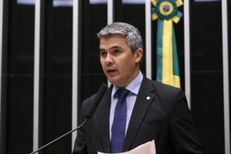 Comissão aprova projeto sobre atenção a crianças e jovens com deficiência ou enfermidade