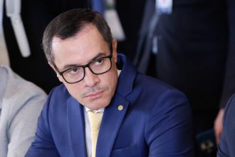 Comissão aprova prazo de 60 dias para início de tratamento de autismo no SUS e em planos de saúde