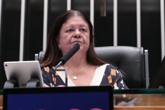 Comissão aprova norma para coleta e doação de moedas lançadas em espelhos d’água por turistas