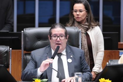 Sessão solene homenageia memória de Marielle Franco e Anderson Gomes