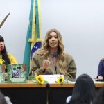 Erika Hilton é eleita presidente da Comissão dos Direitos da Mulher em votação polêmica