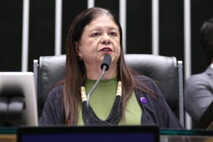 Comissão aprova exigência de boas práticas para registro de medicamentos