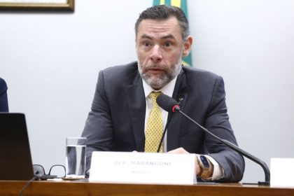 Especialistas defendem equipes multidisciplinares no atendimento a pessoas com autismo