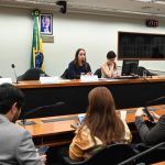 Debatedores divergem sobre modelo de exame de proficiência médica
