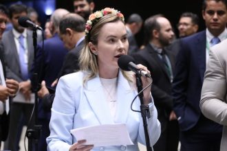 Comissão aprova projeto que facilita matrícula em cidade vizinha mais próxima da residência