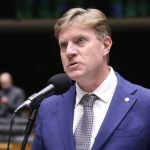 Câmara aprova projeto que obriga companhias aéreas a dar assistência a familiares de vítimas de acidentes