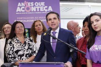 Hugo Motta inaugura Sala Lilás da Câmara para acolher mulheres vítimas de violência