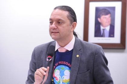 Câmara debate política nacional para prevenir doença renal e ampliar diagnóstico precoce