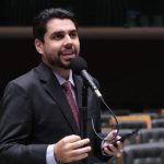 Projeto cria política nacional para uso público de milhas de passagens aéreas