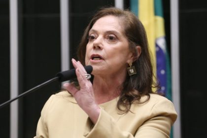 Câmara aprova projeto que obriga o SUS a oferecer acesso a terapias avançadas contra o câncer