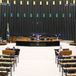 Câmara aprova projeto que adequa Lei Orçamentária aos gastos com a nova licença-paternidade