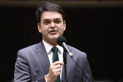 Projeto estabelece regras para visitas de autoridades a presos