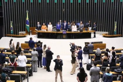 Deputados lançam carta-compromisso para incluir a proteção animal no debate eleitoral