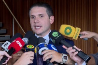 Motta defende voto distrital misto como forma de aprimorar sistema eleitoral