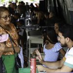 Prefeitura de Manaus leva serviços essenciais à população em ação na Ponta Negra