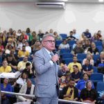 Diretores escolares da rede estadual participam de ação de divulgação do projeto ‘Meu Pai é Legal’