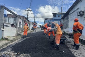 Prefeitura de Manaus avança com recuperação asfáltica no Zumbi e garante mais segurança e mobilidade à população