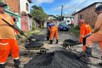 Prefeitura avança com manutenção asfáltica no bairro São José e melhora mobilidade na zona Leste