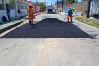 Prefeitura de Manaus avança com nova frente de asfalto no bairro Cidade Nova e leva mais dignidade e mobilidade aos moradores