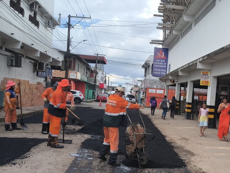 Prefeitura de Manaus avança na recuperação viária e leva melhorias ao bairro Novo Israel, na zona Norte