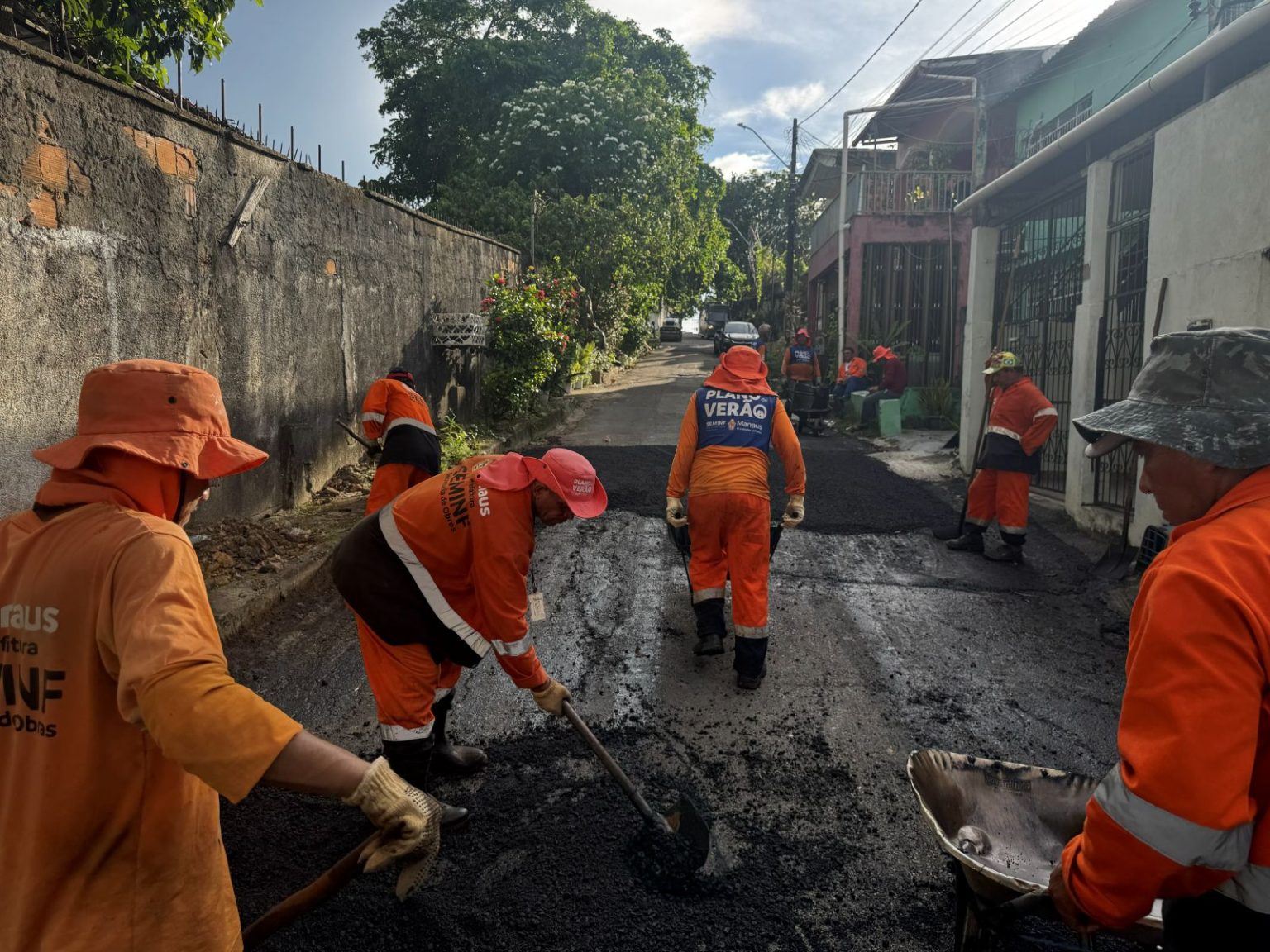 Prefeitura de Manaus intensifica recuperação asfáltica no bairro São Francisco e garante mais segurança e mobilidade à população