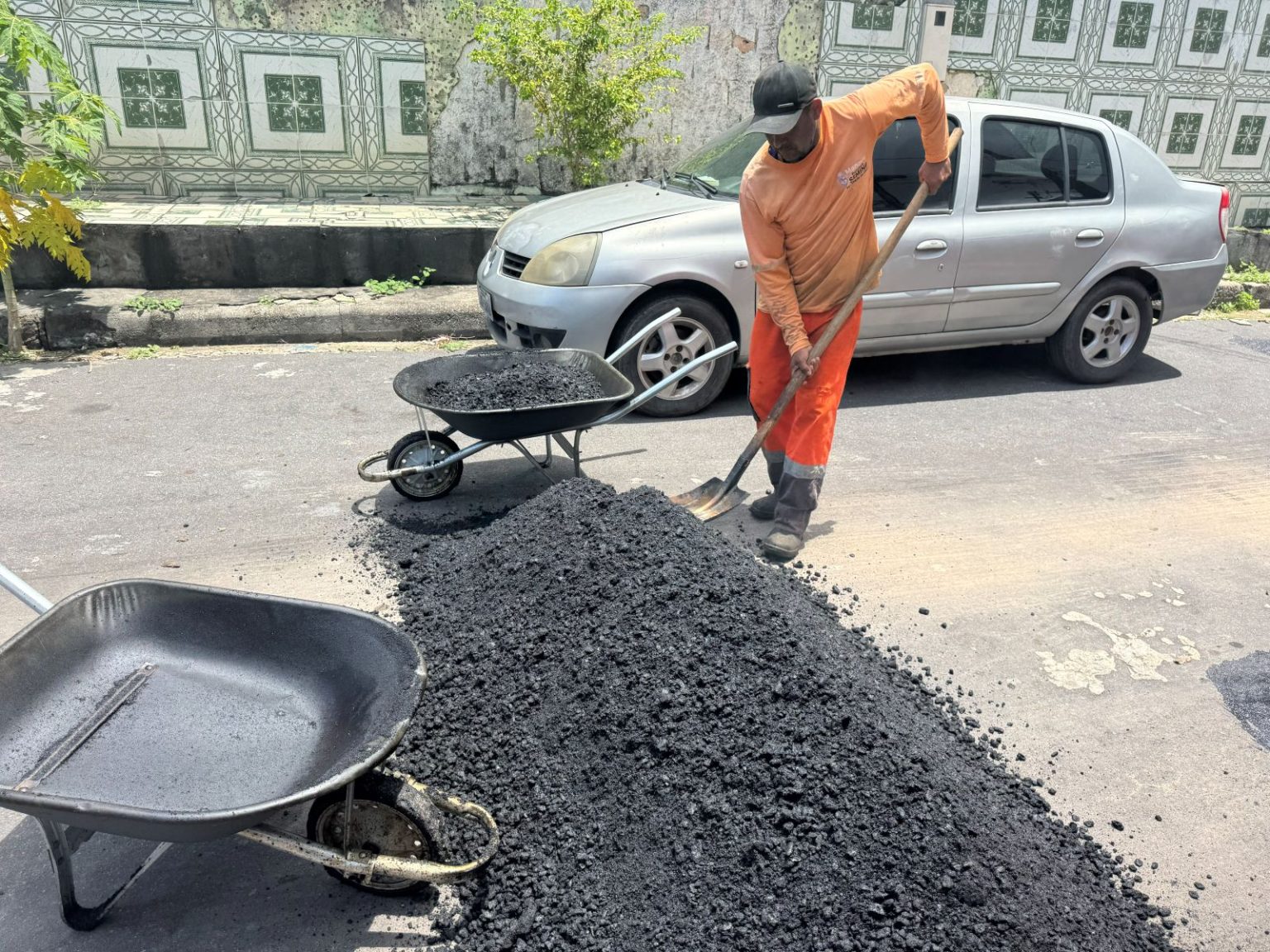 Prefeitura de Manaus intensifica recuperação viária e leva mais segurança ao bairro São Raimundo