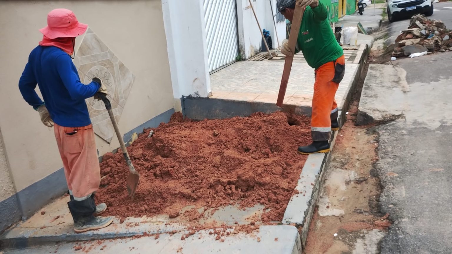 Prefeitura de Manaus intensifica recuperação de drenagens no bairro Compensa com frentes simultâneas de obras
