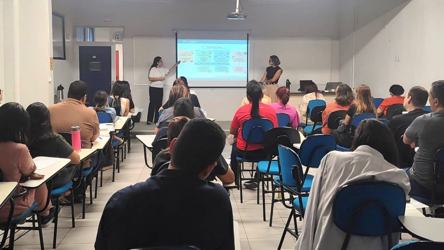 Prefeitura fortalece atenção à saúde de pessoas com doenças crônicas com capacitação de enfermeiros e médicos