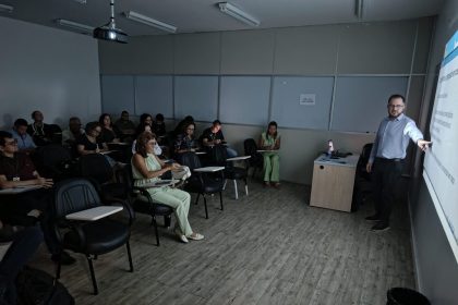 Servidores da Visa Manaus recebem capacitação da Anvisa sobre cosmetovigilância