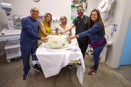 Parto raro de trigêmeos é realizado com sucesso na maternidade Ana Braga