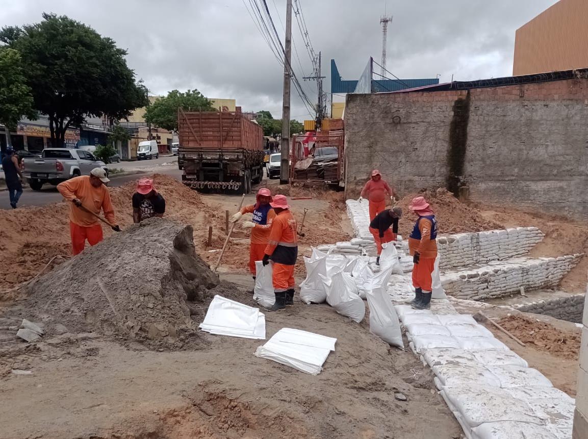 Prefeitura de Manaus avança na reconstrução da drenagem profunda na avenida Autaz Mirim e reforça segurança em corredor estratégico da zona Leste